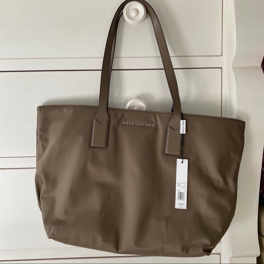 NWT Marc Jacobs Stone Grey Medium size tote